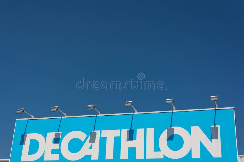 Oct 18, 2019 Emeryville / CA / USA - Close Up of Decathlon Logo on the  Facade of Decathlon Sporting Goods Flagship Store, the Editorial Stock  Photo - Image of firm, flagship: 162476048