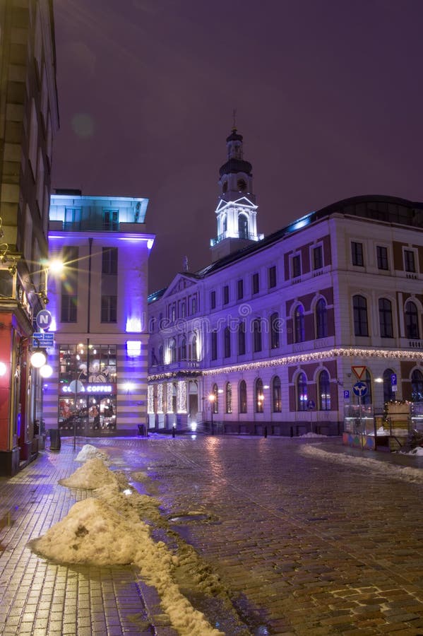 Decoraciones del ` s del Año Nuevo de la ciudad Cada año Riga se convierte como un cuento de hadas de la Navidad fotos de archivo libres de regalías Decoraciones del ` s del Año Nuevo de la ciudad Cada año Riga se convierte como un cuento de hadas de la Navidad fotos de archivo libres de regalías