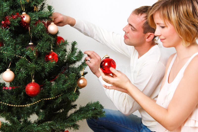 Decorate christmas tree