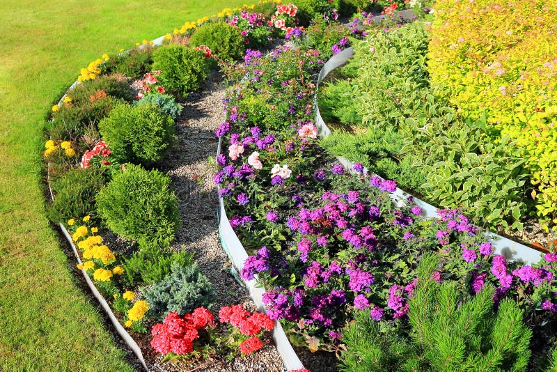 Decoration Tiered Flowerbeds Stock Image - Image of decorative, beds ...