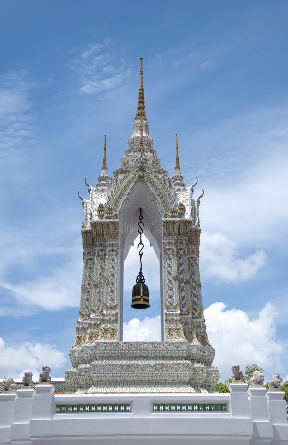 Decorazione di Stupa in Wat Pho, Bangkok immagini stock Decorazione di Stupa in Wat Pho, Bangkok immagini stock
