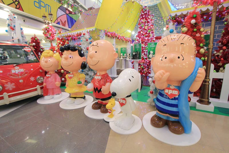 Decoração de Natal Snoopy da APM em Hong Kong imagens de stock
