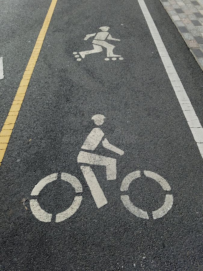 Roller Skating Lane on the Bike Path, with Indicators for Skaters and