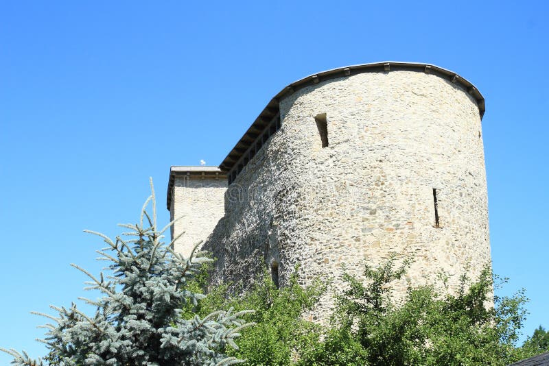Obranná veža hradu Liptovský Hrádok