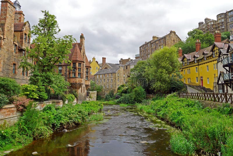 Dekan Village entlang dem Flusswasser von Leith in Edinburgh, SCHOTTLAND stockbild Dekan Village entlang dem Flusswasser von Leith in Edinburgh, SCHOTTLAND stockbild