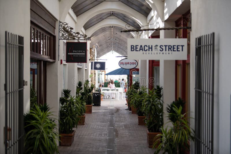 The Del Mar Plaza in Del Mar, California on a hot summer day in August 2020.