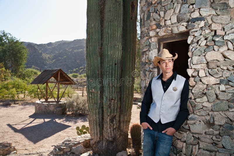 Delegato sceriffo del cowboy fotografia stock libera da diritti Delegato sceriffo del cowboy fotografia stock libera da diritti