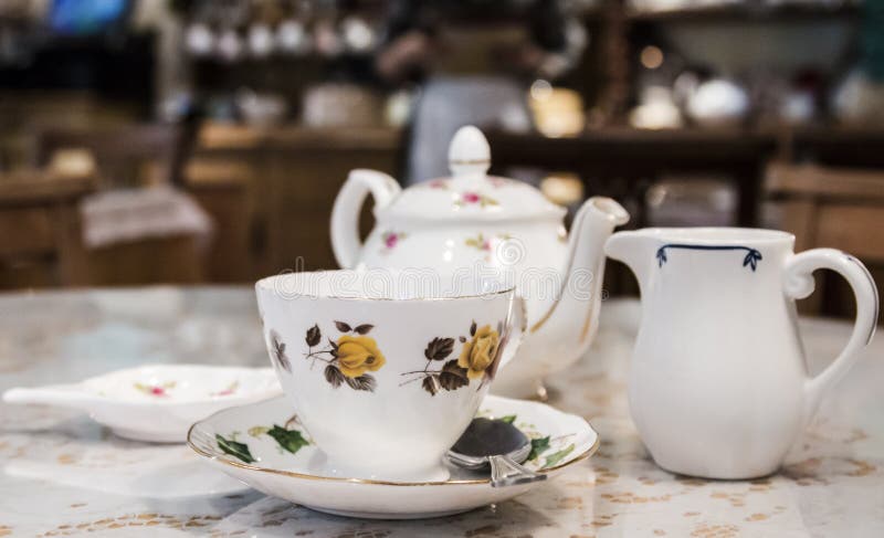 Delicate tea cup set