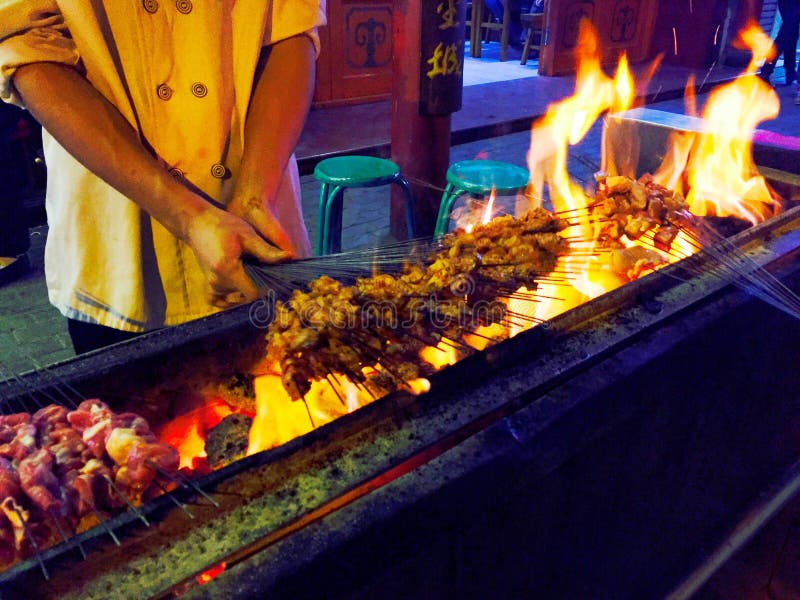 Delicioase alimente stradale de miel la grătar, kebab în China royalty free stock photography