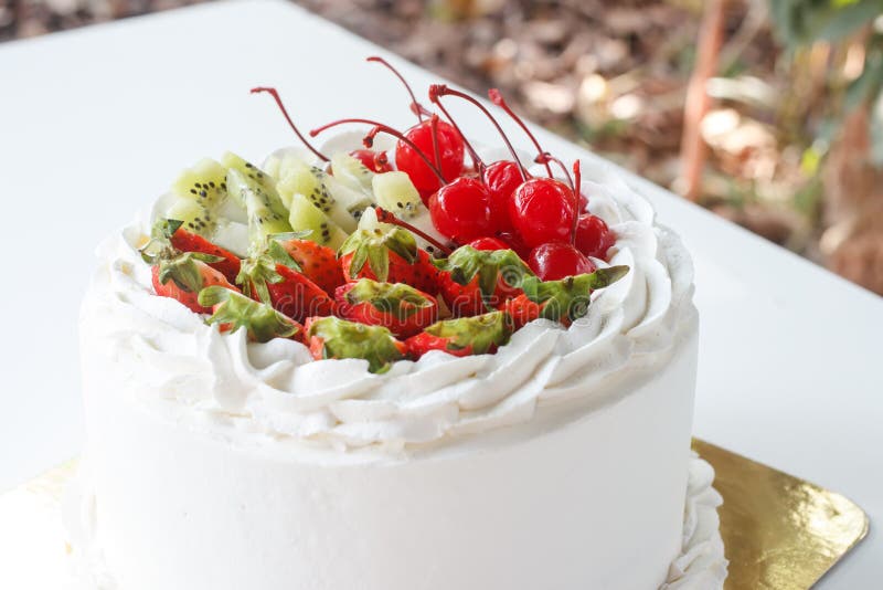 Mix fruit cake stock image. Image of berry, sponge, bakery 136558461