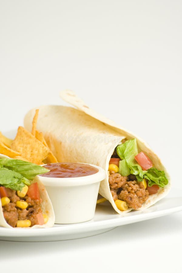 Delicious Fajitas Beef Lettuce Tomato Pepper Corn Picture. Image 9337982