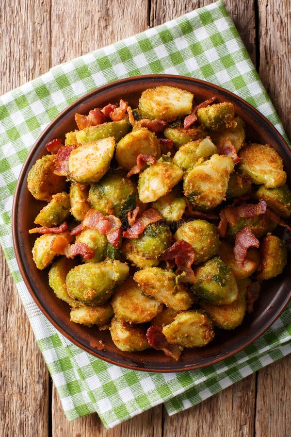 How To Make Fried Brussel Sprouts With Bacon / Pan Fried Brussels Sprouts with Bacon and Cranberries ... - Add the brussels sprouts and bacon and cook, tossing occasionally, until browned, 3 to 4 minutes.