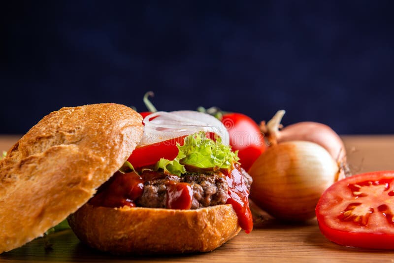 Delicious home made hamburger royalty free stock images Delicious home made hamburger royalty free stock images