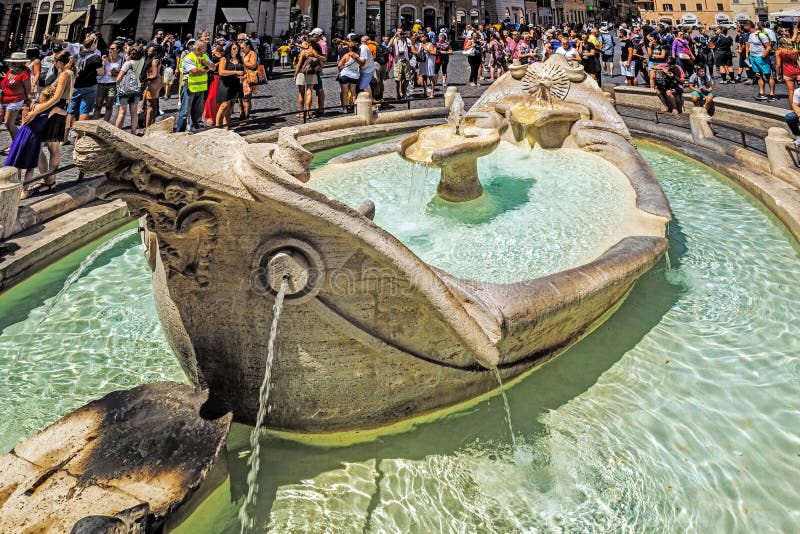 della fontana barcaccia стоковая фотография rf della fontana barcaccia стоковая фотография rf