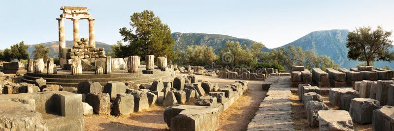 Delphi sanctuary