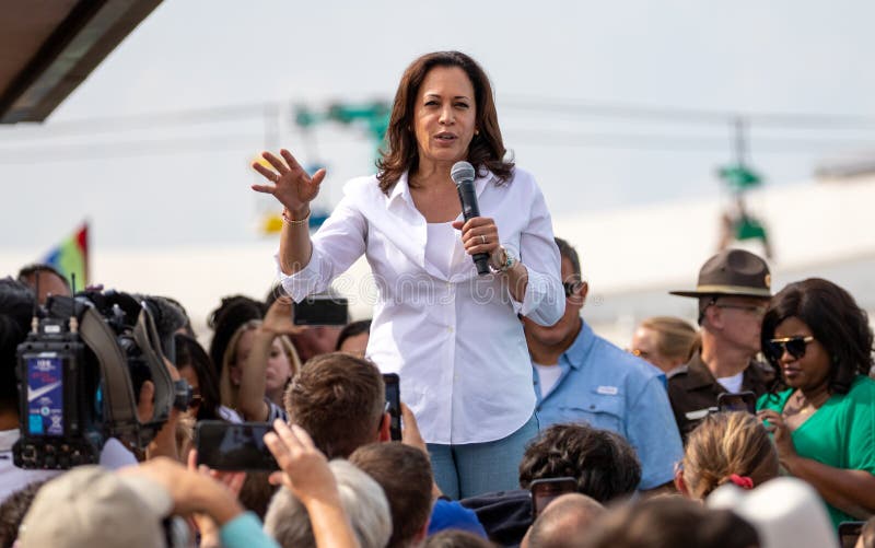 Des Moines, Iowa / USA - August 10, 2019: United States Senator and Democratic presidential candidate Kamala Harris greets supporters at the Iowa State Fair political soapbox in Des Moines, Iowa. Des Moines, Iowa / USA - August 10, 2019: United States Senator and Democratic presidential candidate Kamala Harris greets supporters at the Iowa State Fair political soapbox in Des Moines, Iowa