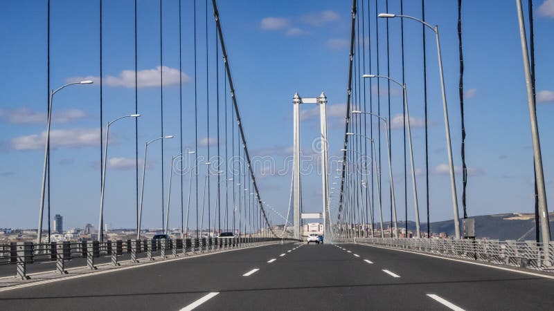 Den fj?rde l?ngsta upph?ngningbron i v?rlden allm?n sikt fr?n osmangazibron i izmit fotografering för bildbyråer Den fj?rde l?ngsta upph?ngningbron i v?rlden allm?n sikt fr?n osmangazibron i izmit fotografering för bildbyråer
