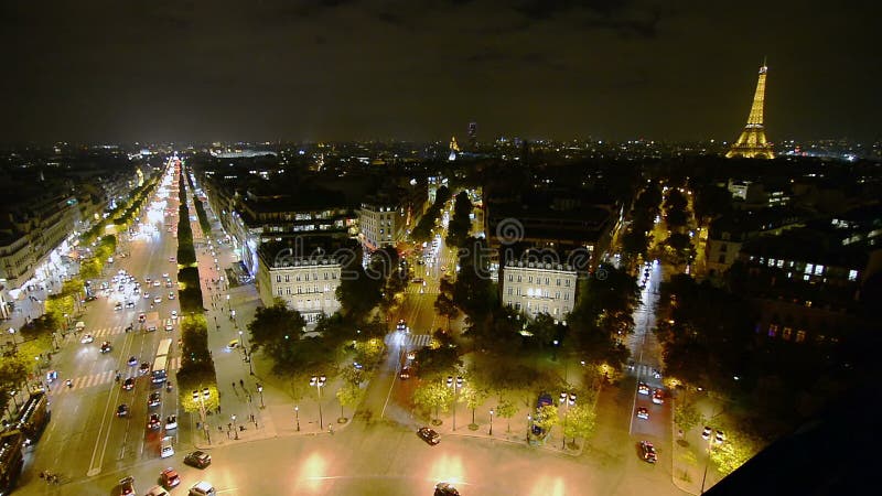 Den flyg- natten beskådar av Paris