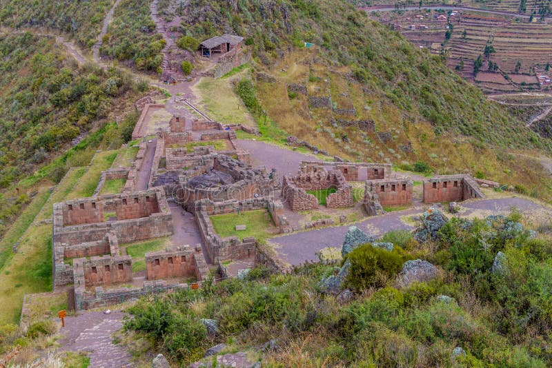 Den forntida inca'sen fördärvar nära Pisac arkivfoto Den forntida inca'sen fördärvar nära Pisac arkivfoto