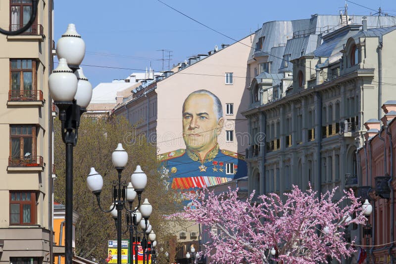 Den fot- Arbat gatan i Moskva på en vårdag fotografering för bildbyråer Den fot- Arbat gatan i Moskva på en vårdag fotografering för bildbyråer
