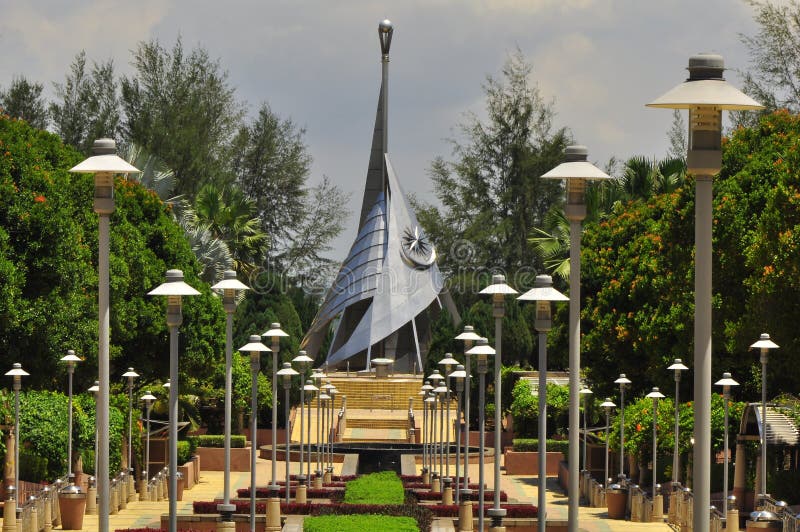 Den första Putrajaya gränsmärket i Malaysia royaltyfri bild Den första Putrajaya gränsmärket i Malaysia royaltyfri bild