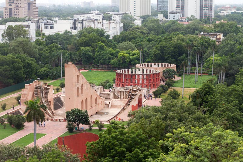 Den Jantar Mantar astronomiobservatoriet i New Delhi parkerar in