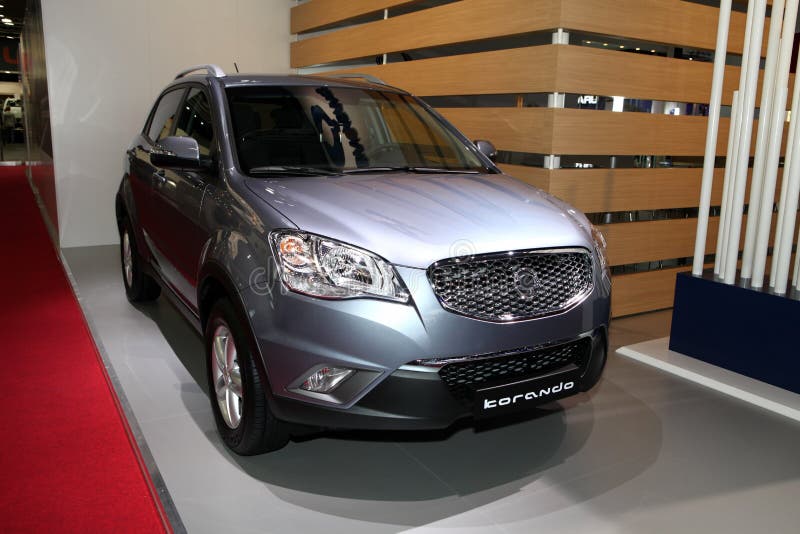 Den nya Ssangyong Korando royaltyfri fotografi