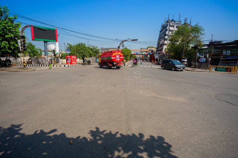 Den nyligen överfulla Newmarket Foot Over Bridge är nu tom i Dhaka, Bangladesh fotografering för bildbyråer Den nyligen överfulla Newmarket Foot Over Bridge är nu tom i Dhaka, Bangladesh fotografering för bildbyråer