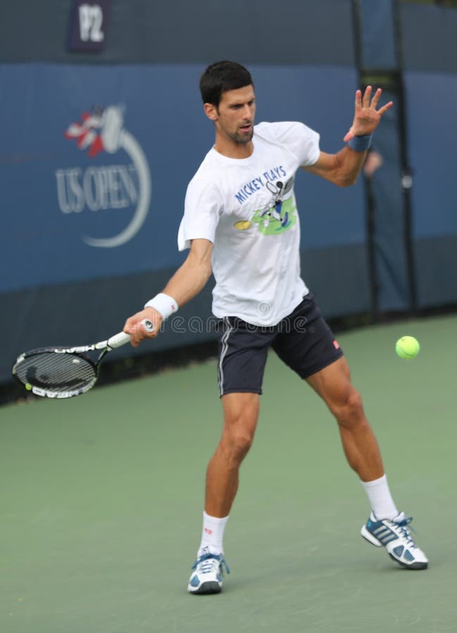 Den storslagna slamen för tolv gånger öva mästaren Novak Djokovic av Serbien för för US Open 2016 arkivbilder