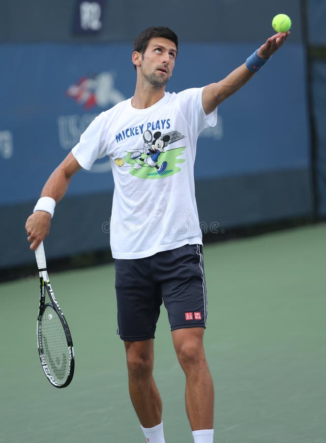 Den storslagna slamen för tolv gånger öva mästaren Novak Djokovic av Serbien för för US Open 2016 arkivbild