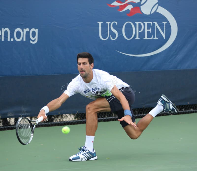 Den storslagna slamen för tolv gånger öva mästaren Novak Djokovic av Serbien för för US Open 2016 royaltyfria foton