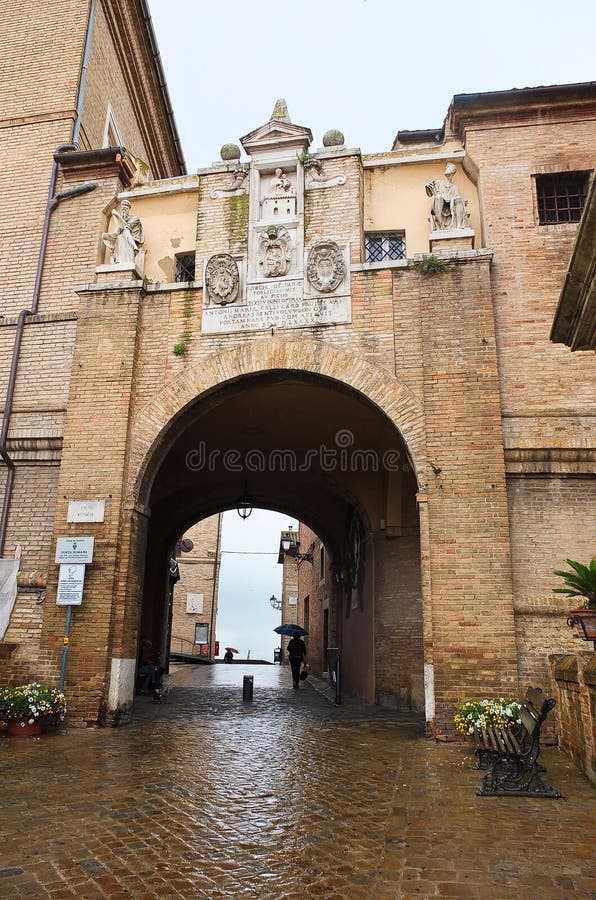 In den Straßen der heiligen Stadt von loreto stockbild In den Straßen der heiligen Stadt von loreto stockbild