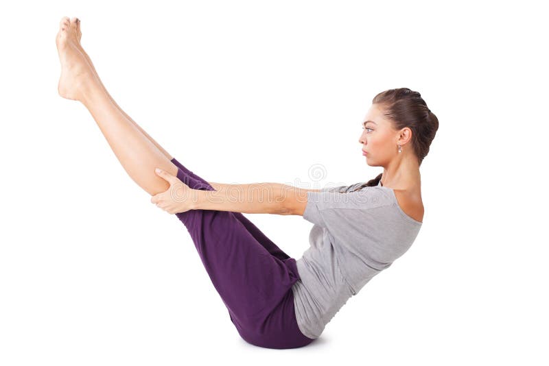 Den unga kvinnan som gör yoga, övar det fulla fartyget poserar royaltyfria bilder Den unga kvinnan som gör yoga, övar det fulla fartyget poserar royaltyfria bilder