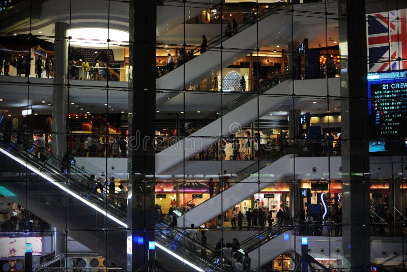 Den valda staden Walk är en favorit- galleria bland den nya medelklassen av New Delhi, Indien arkivfoto Den valda staden Walk är en favorit- galleria bland den nya medelklassen av New Delhi, Indien arkivfoto
