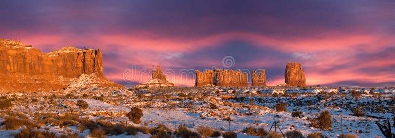 Denkmal-Tal-Navajo-Inder-Stammes- Park-Panorama