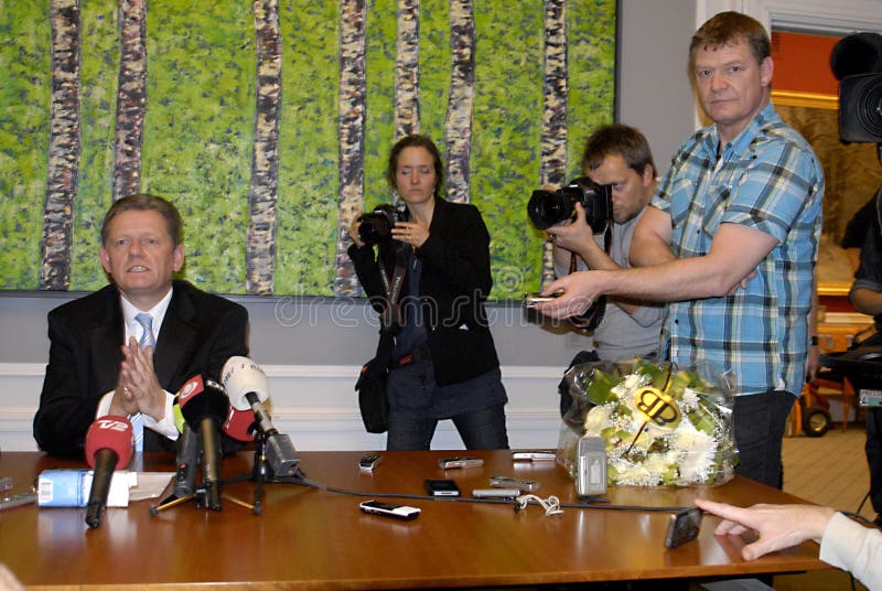 DENMARK_LARS BARFOED. LA DANIMARCA/COPENHAGHEN. Lars Barfoed, nuova guida del partito conservatore ed assistere danese per la giustizia di ordine e di legge ed il nuovo Ministro Primo vice che comunicano con media della pressa al chruistiansborg il 14 gennaio 2011 (FOTO DAL DECANO di FRANCIS JOSEPH/DECANO PICTURES)
