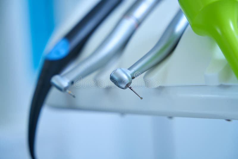 Dental Bur Machine for Dental Treatment and Prosthesis Installation