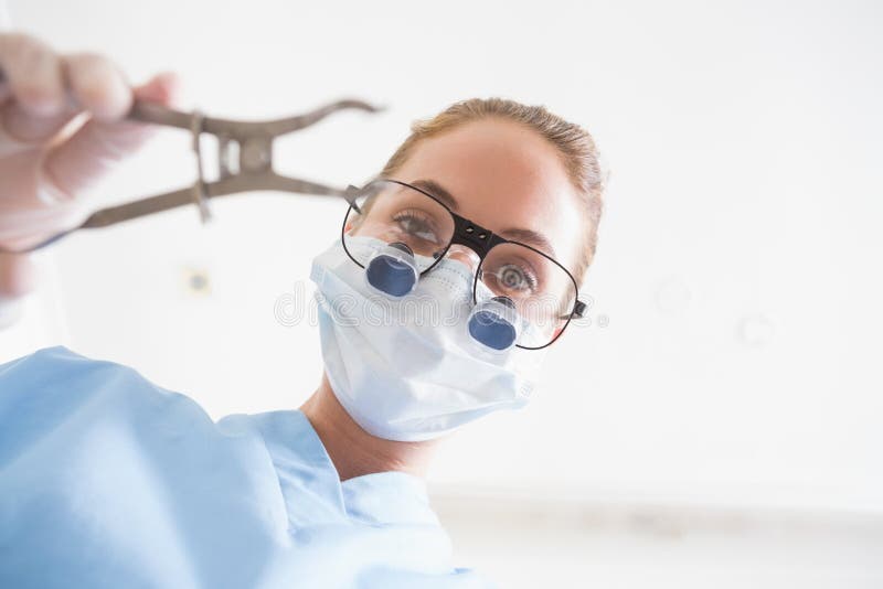 dentist-surgical-mask-dental-loupes-hold