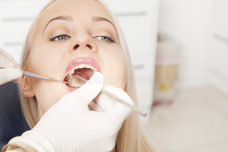 dentista immagine stock libera da diritti dentista immagine stock libera da diritti