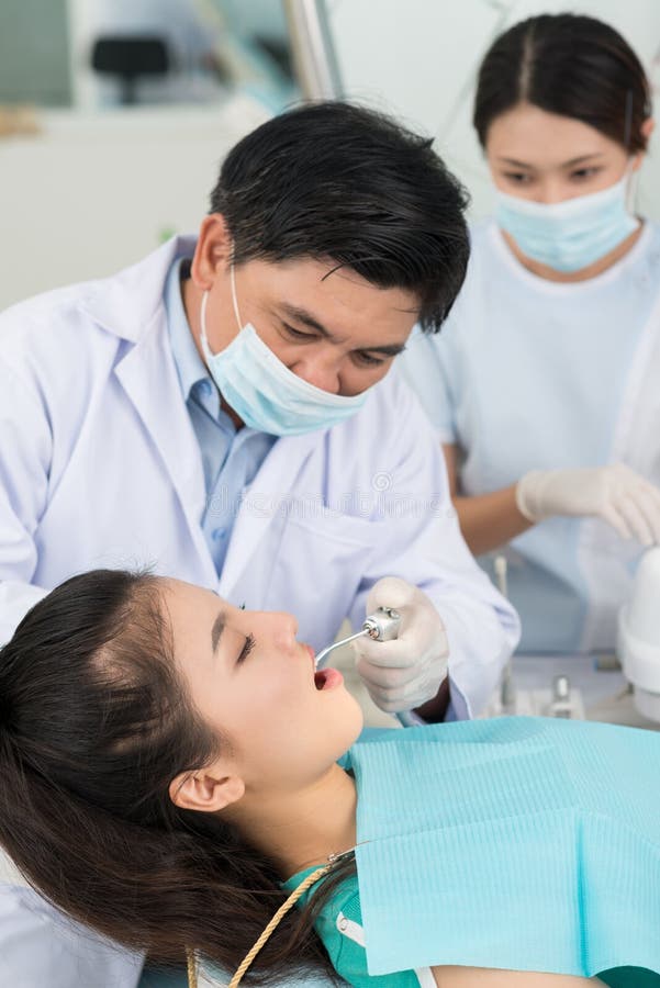 Dentista no trabalho imagens de stock Dentista no trabalho imagens de stock