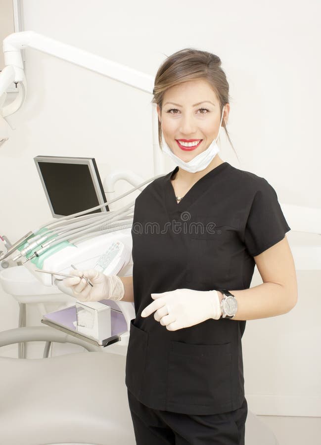 Jeune Dentiste Sur Le Travail Photo stock Image du caucasien, mûr