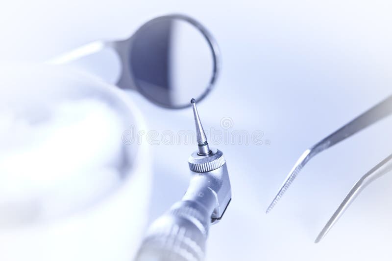 Dentistryutrustning royaltyfria bilder