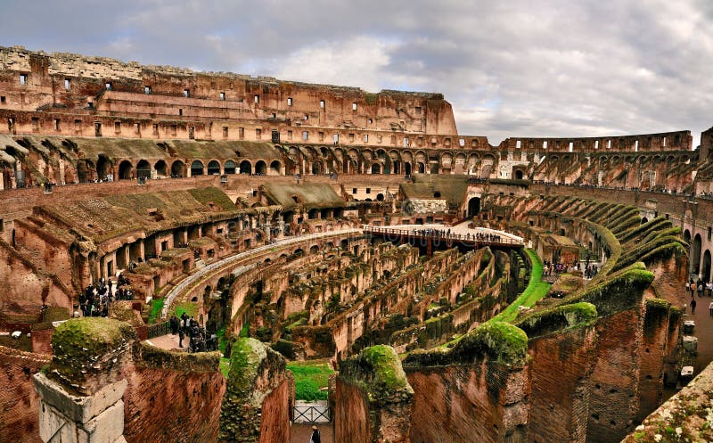 Dentro del Colosseum