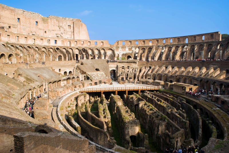 Dentro del Colosseum imagen de archivo libre de regalías Dentro del Colosseum imagen de archivo libre de regalías