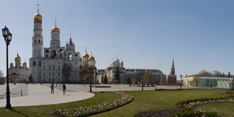 Dentro do Kremlin de Moscou, Moscou, cidade federal do russo, Federação Russa, Rússia foto de stock royalty free Dentro do Kremlin de Moscou, Moscou, cidade federal do russo, Federação Russa, Rússia foto de stock royalty free