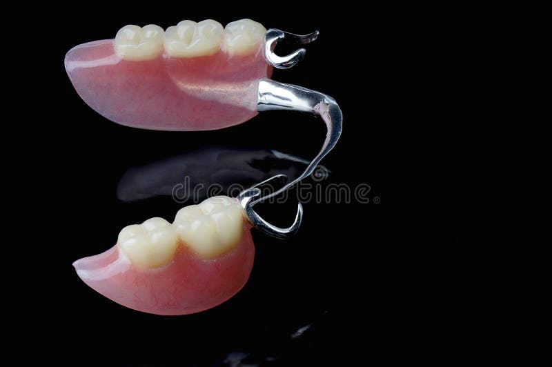 denture　片側一枚のみ　ウロコ　横幅430×縦長600 468 Denture Clasp Stock Photos - Free & Royalty-Free Stock Photos