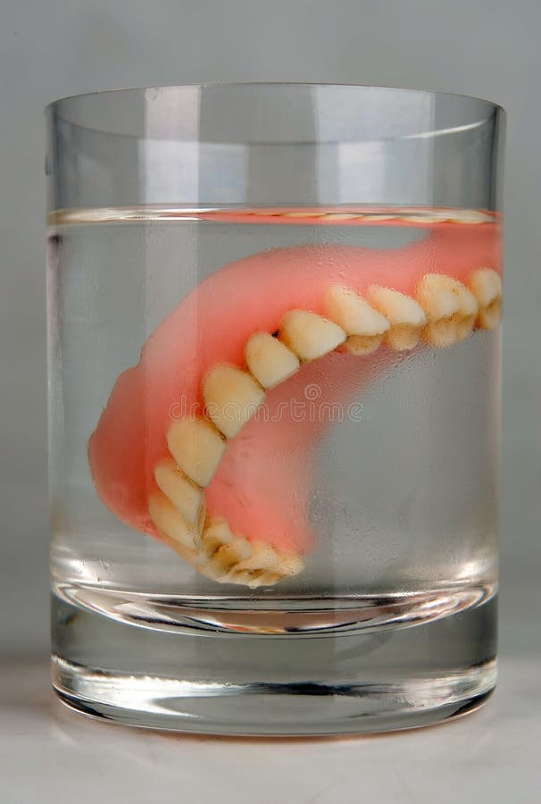 Denture limb