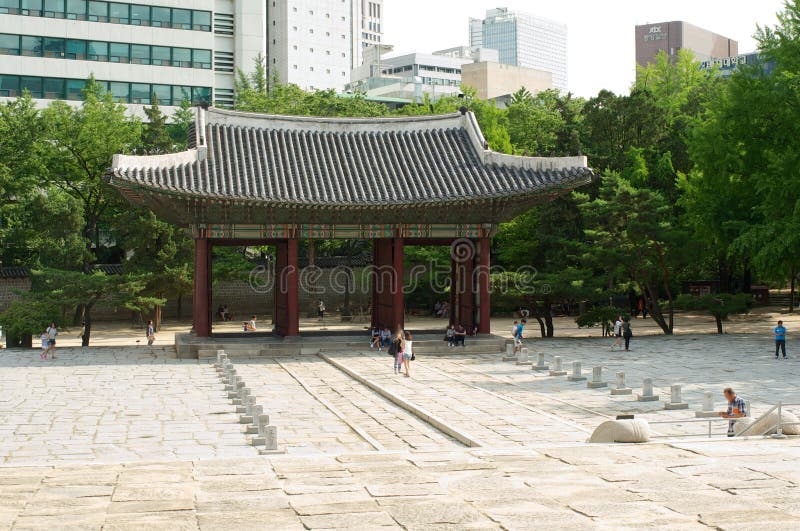 Deoksugungpaleis in Seoel royalty-vrije stock afbeelding