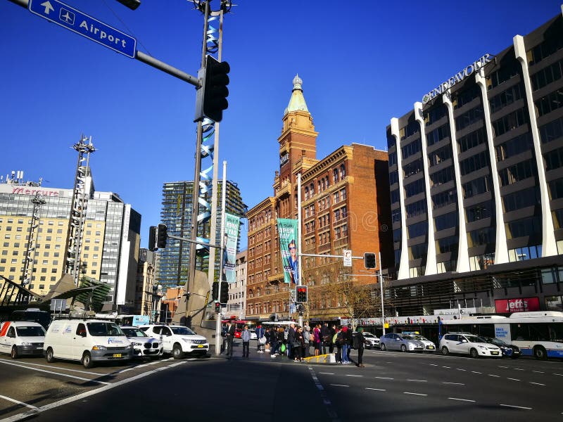 Der Bahnhof Square ist ein Platz am südlichen Ende des Sydney Central, der durch den Zusammenfluss von Broadway, Lee Street, Pitt stockbilder Der Bahnhof Square ist ein Platz am südlichen Ende des Sydney Central, der durch den Zusammenfluss von Broadway, Lee Street, Pitt stockbilder