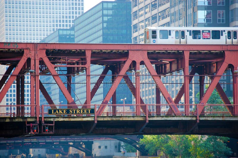 CHICAGO - JULY 14: The CTA El train crossing over the Chicago River on July 14, 2010 in Chicago, Illinois. The Chicago Transit Authority began operations on October 1, 1947. CHICAGO - JULY 14: The CTA El train crossing over the Chicago River on July 14, 2010 in Chicago, Illinois. The Chicago Transit Authority began operations on October 1, 1947.